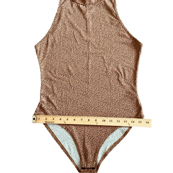 Gaze bodysuit high neck size Medium with small animal print - Picture 10 of 15